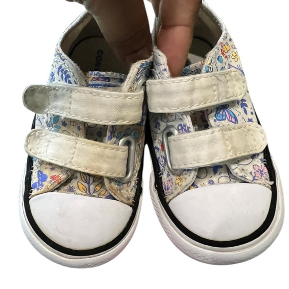 Converse Infant Girls Butterfly Easy-On Chuck Taylor All Star Sneakers - Size 5 - Picture 9 of 9